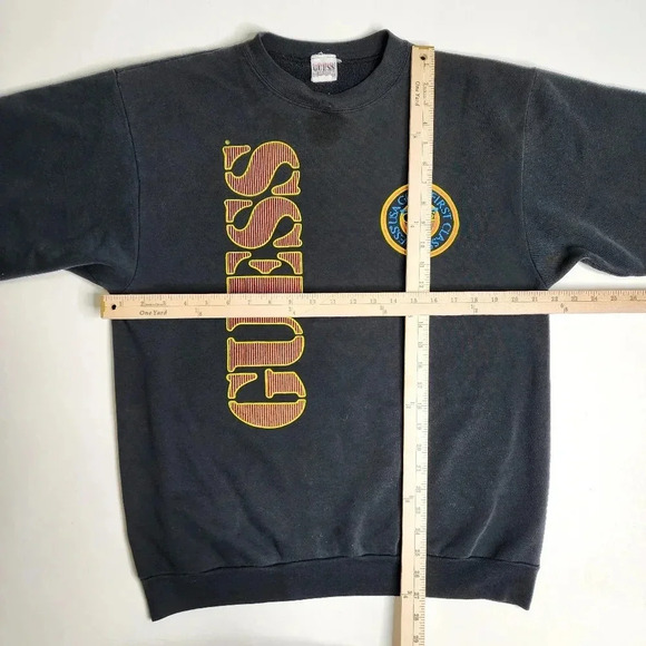 Vintage Guess First Class Sweatshirt Spellout Size Medium Distressed USA - Picture 4 of 10